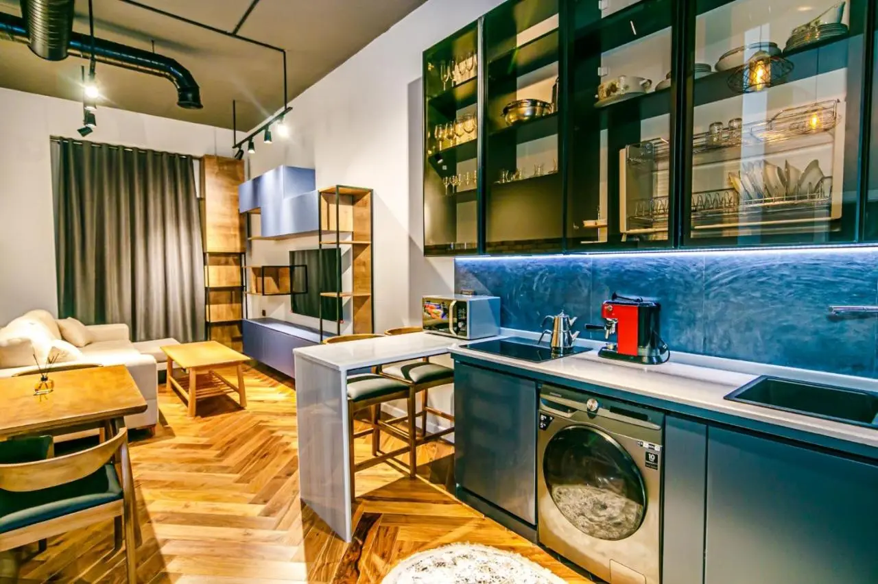 LUXURY K NightsBridge Residance White City