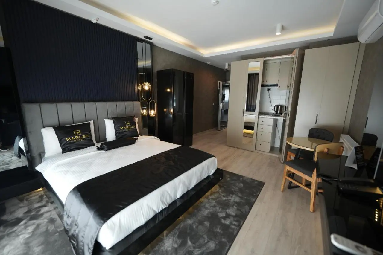 Marlen Hotel Bayraklı