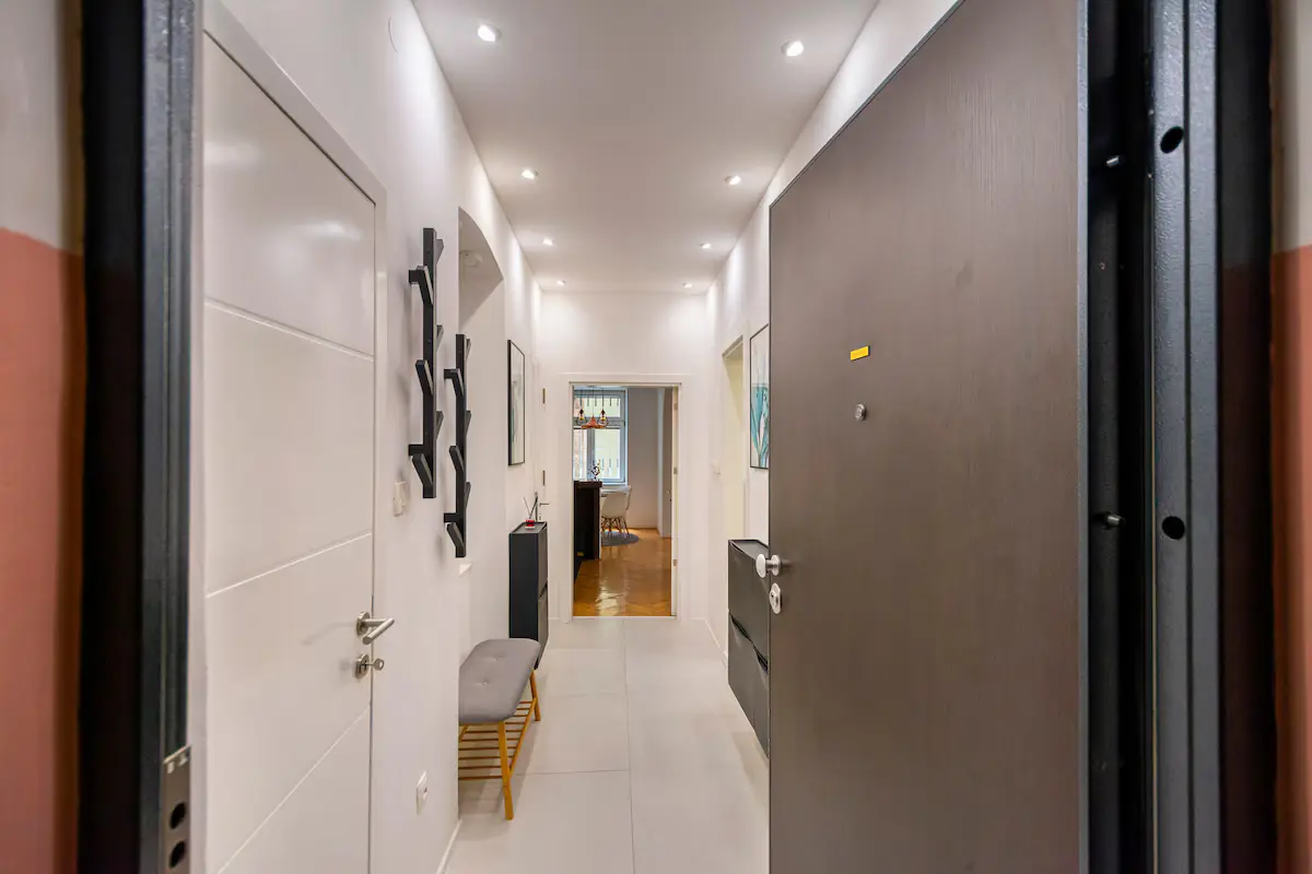 Cozy Modern Apartment in the City Center