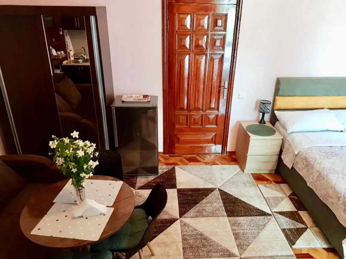 Sweet Home at Ninoshvili 3
