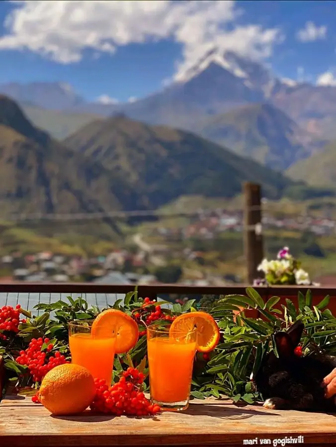 HOTEL KAZBEGI 1963
