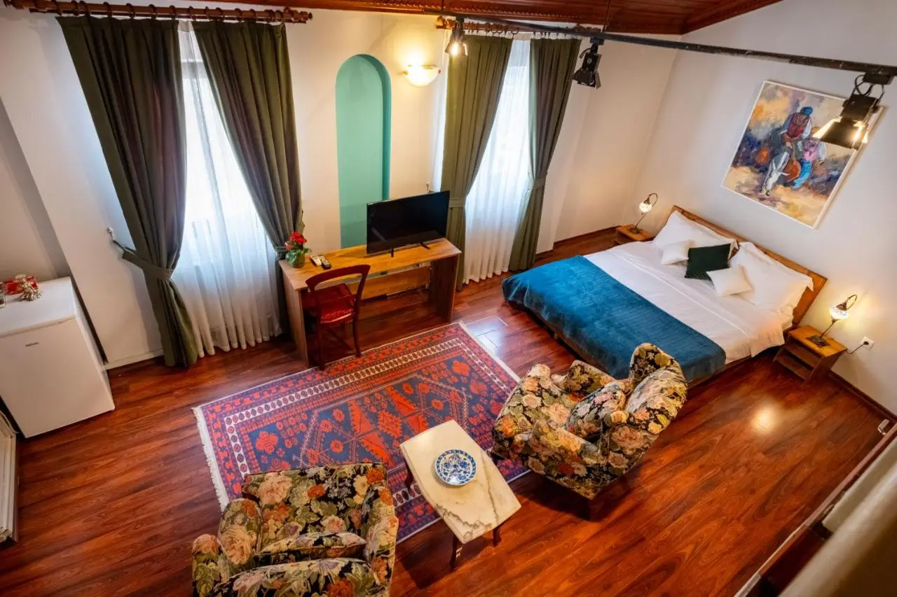 Nevalist Hotel