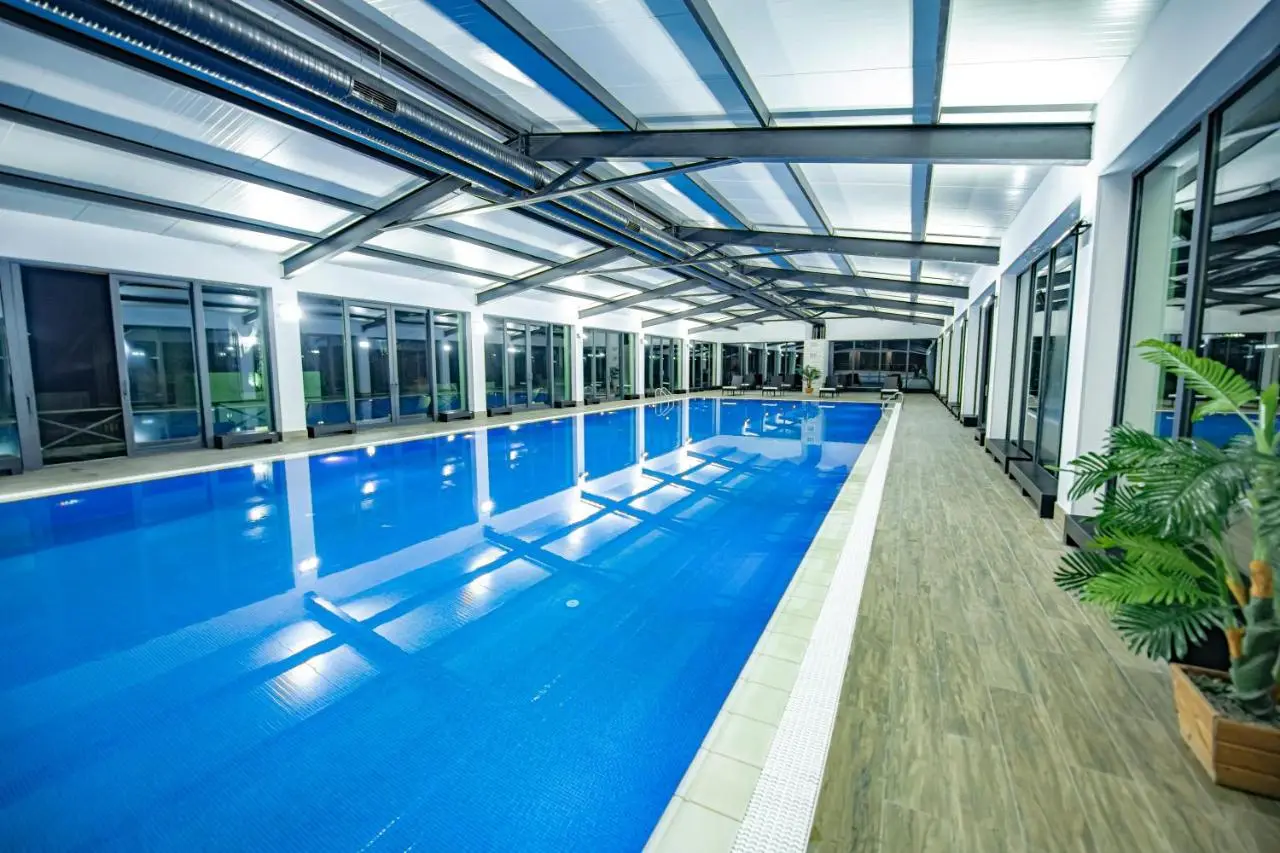 Crystal Hotel & SPA
