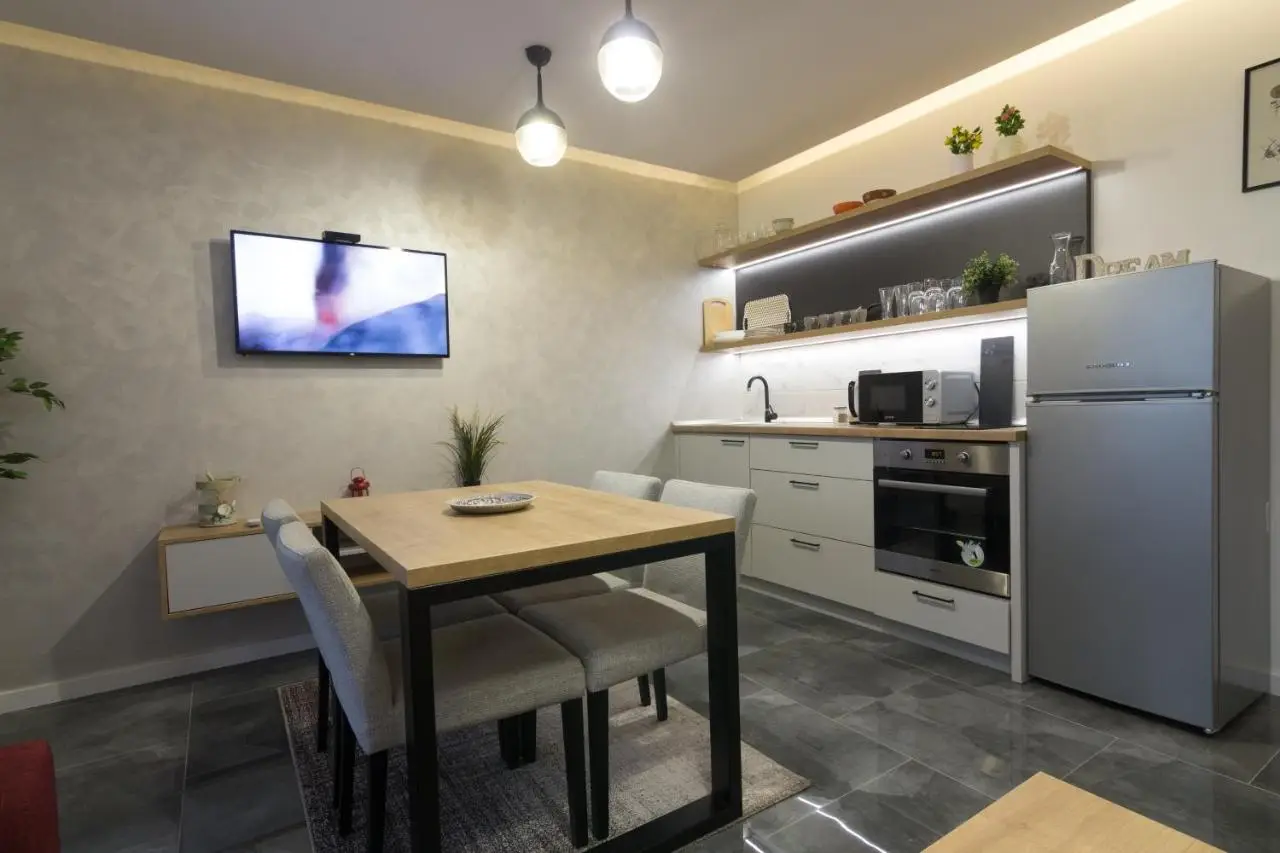 Deluxe Feliciano Apartments