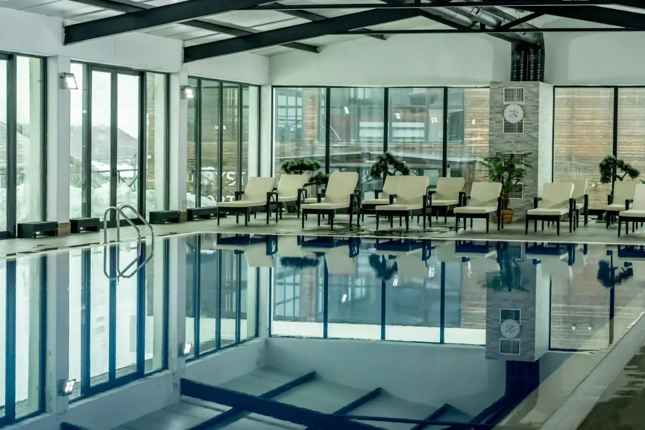 Crystal Hotel & SPA