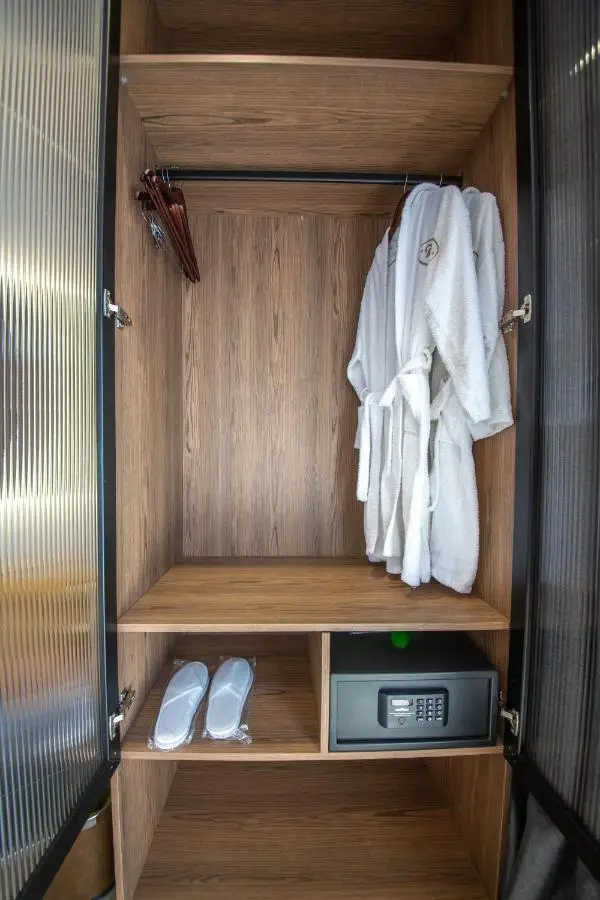 Noam Luxury Hotel