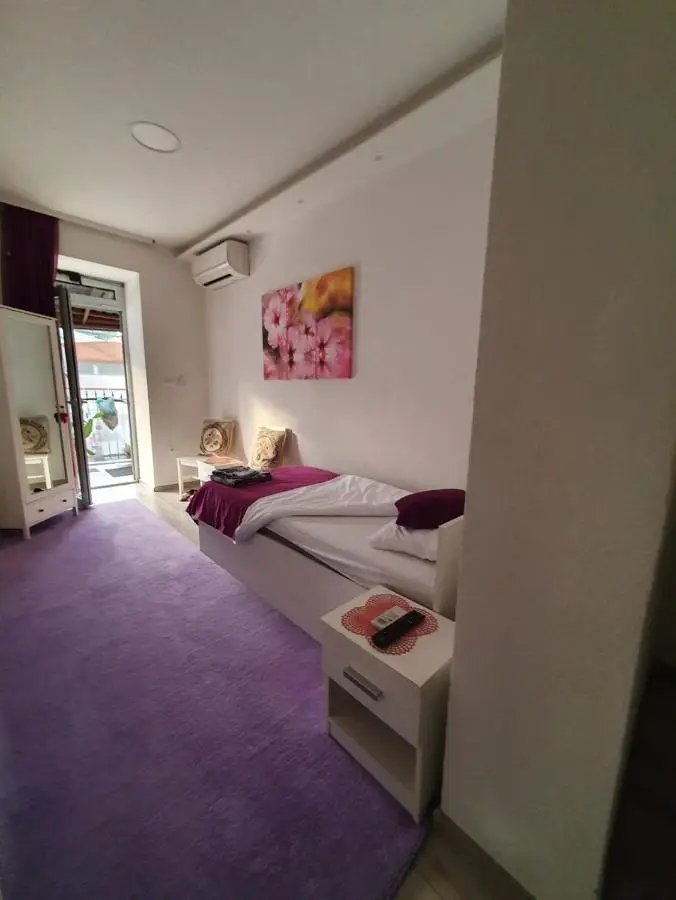 Carpe Diem Apartments