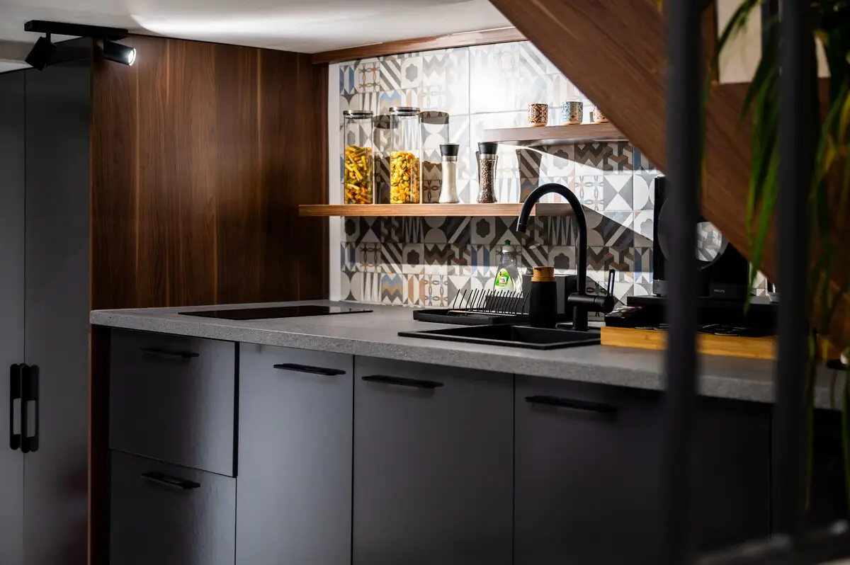 Super modern downtown apartment