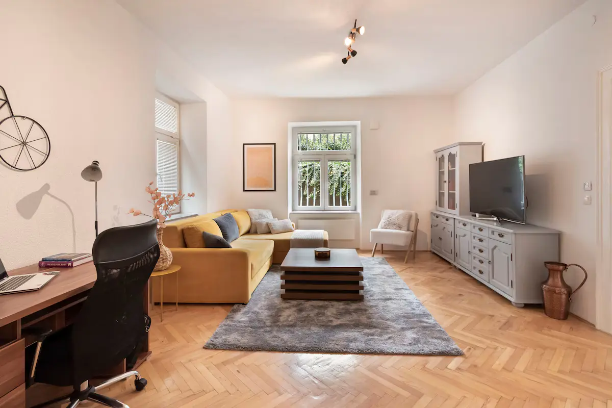 Cozy Modern Apartment in the City Center