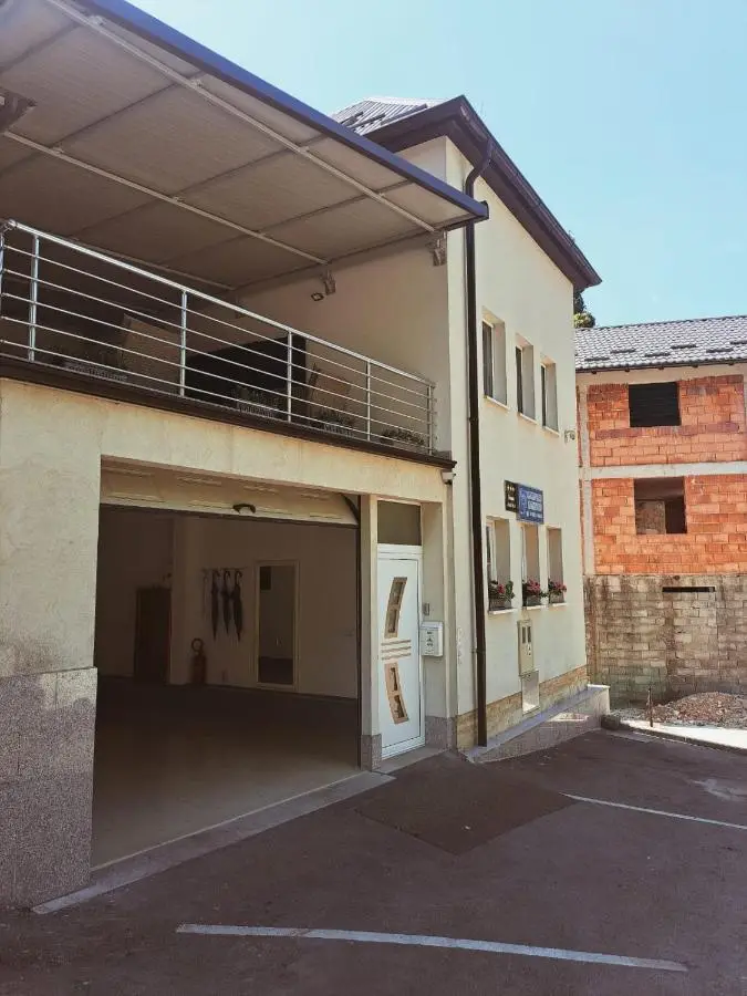 Apartmani Waterfall / Vodopad