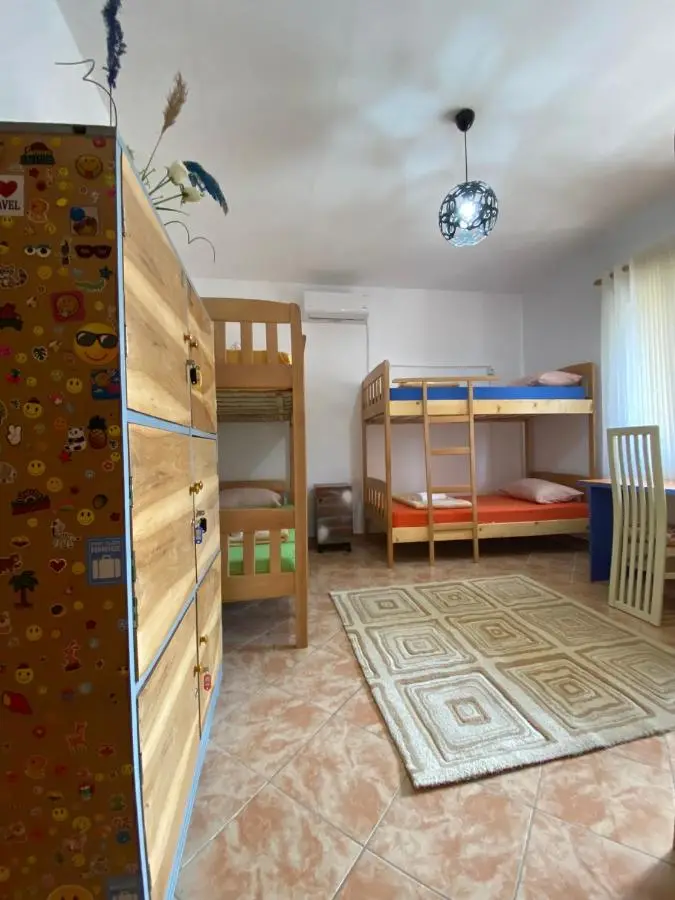 The Hood Hostel & Day Tours