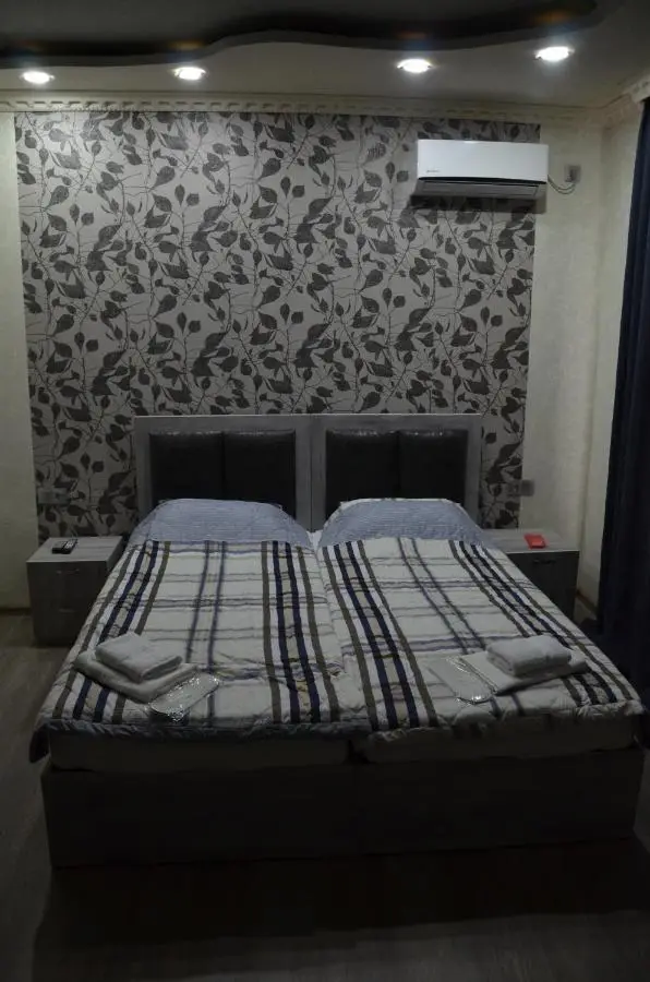 Guest house UTA