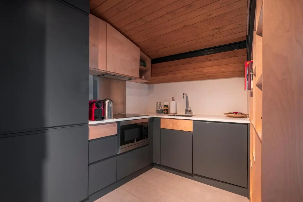 Homie Suites - ''Loft 27'' Urban Comfort Suites in the Heart of Cihangir