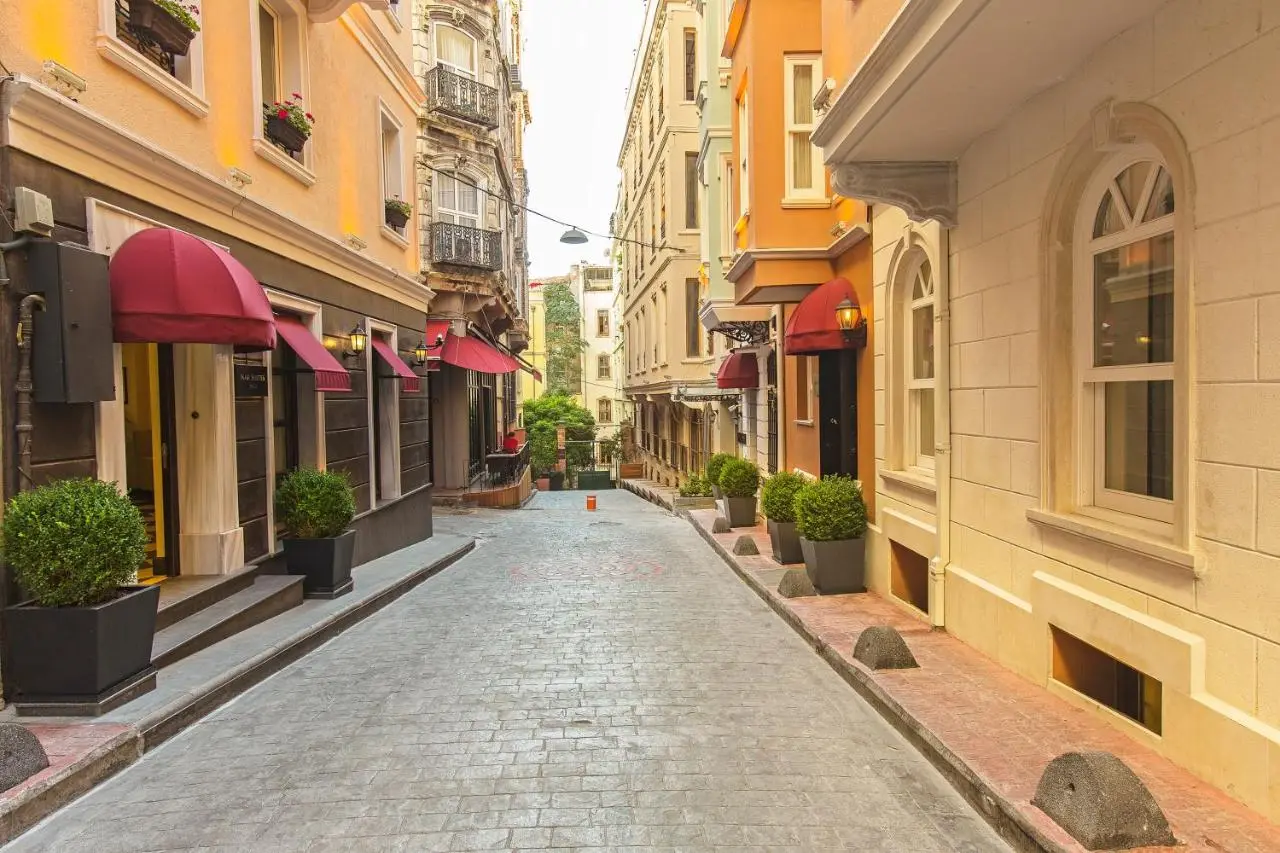 Meroddi Bağdatlıyan - 1892 Heritage Rooms by Galata Tower