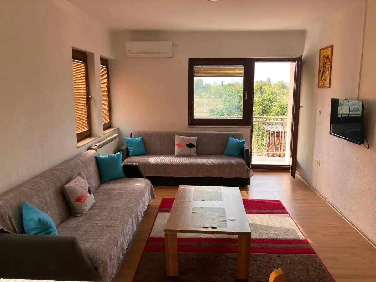 Cozy 2 bedroom apartment