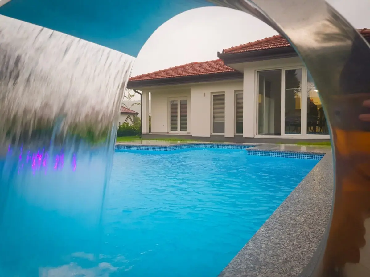 Luxury Home Meri