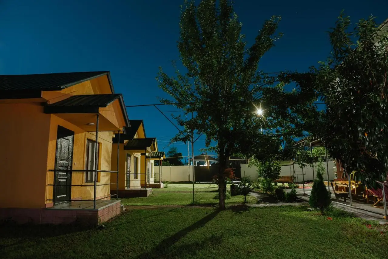 Senima's paradise - Pool & Cottages