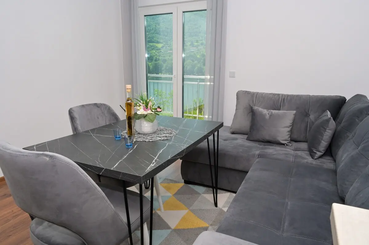 Villa Anita – Two-Bedroom Apartment, 3rd Floor (L)