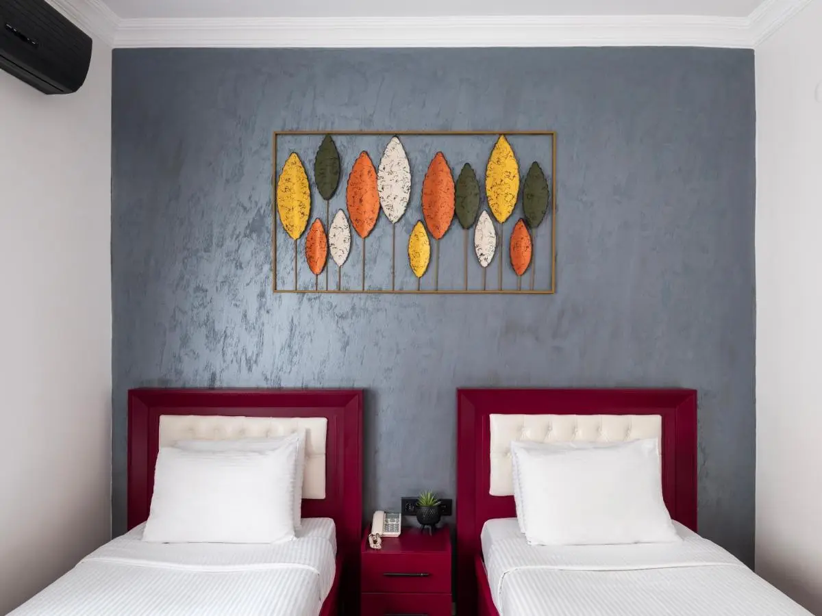 Perazre Hotel