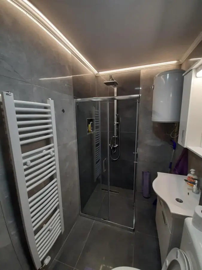 Great Apartment Adi
