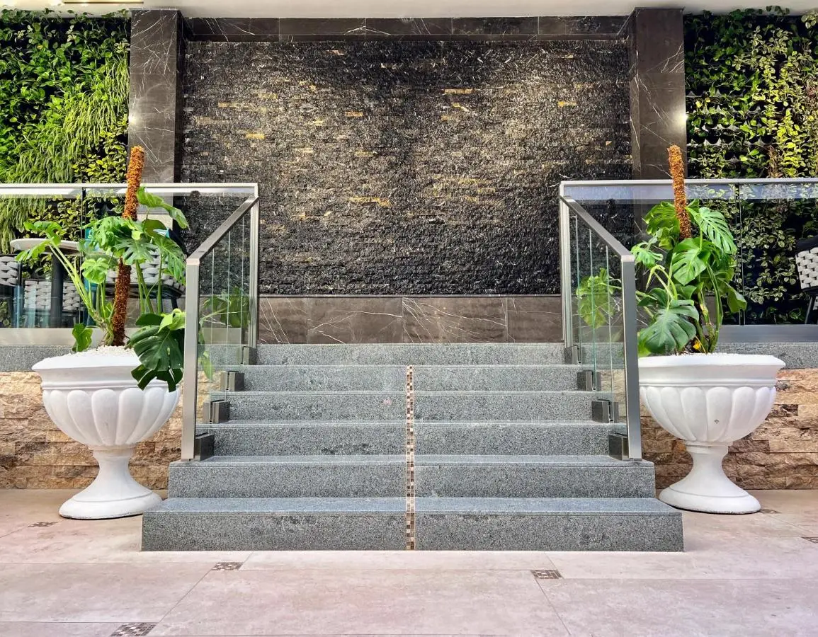 Marjan Plaza Hotel