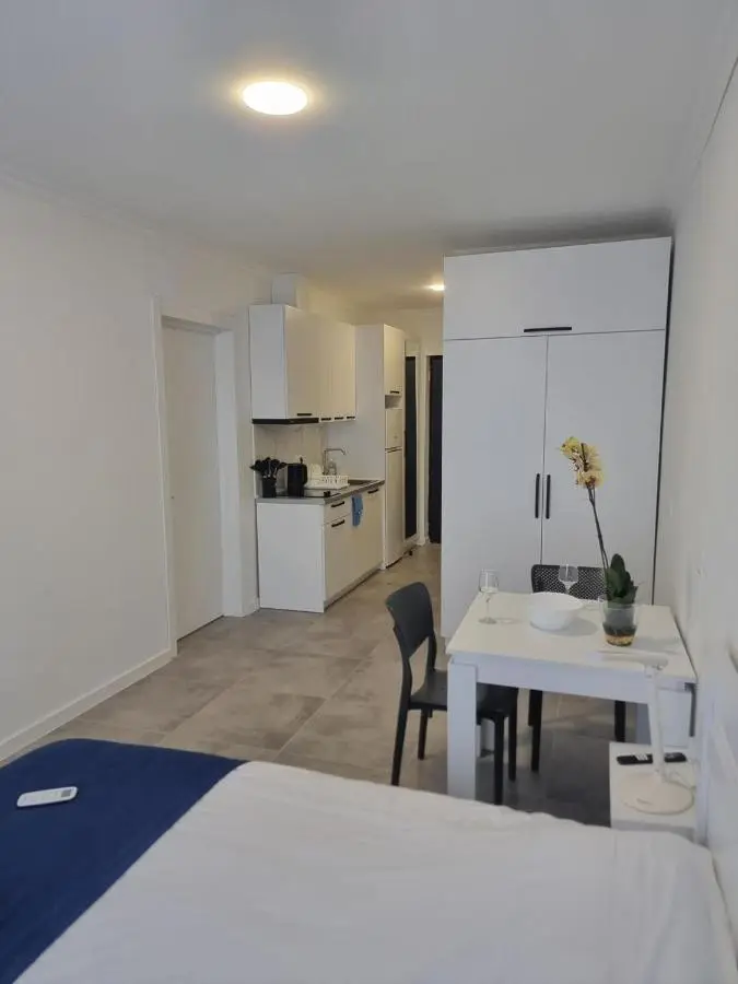 Tal's Apartment