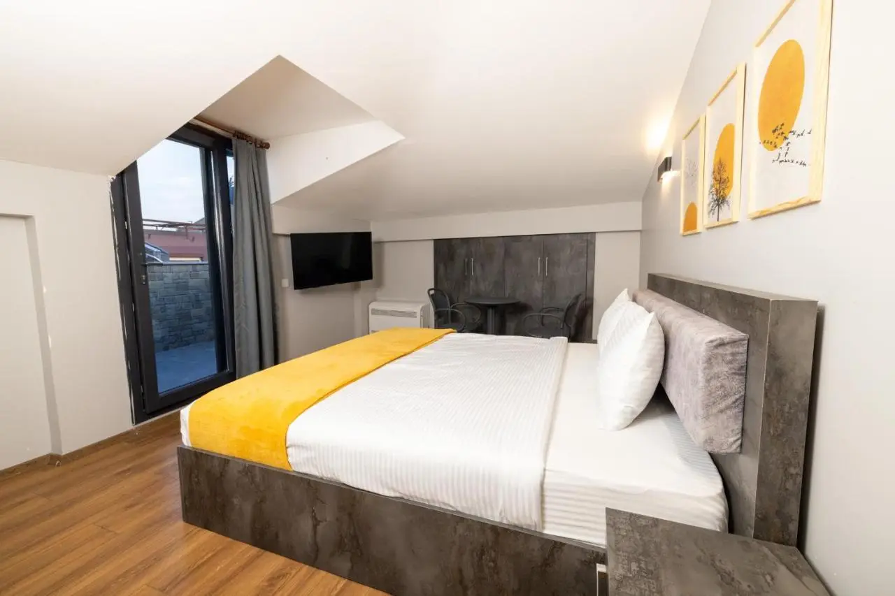 BRANDROOM HOTEL
