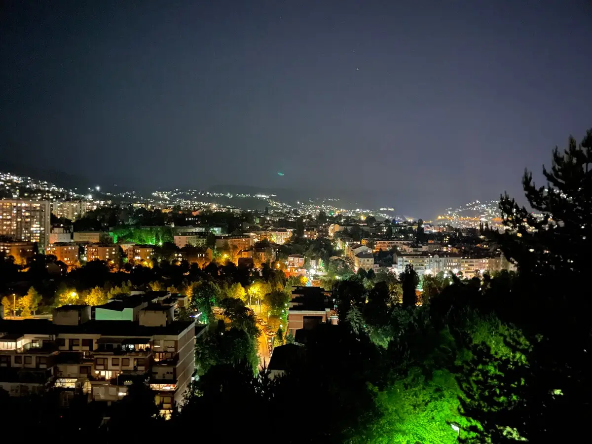 Sarajevo, Center, spacious 3 bedrooms apartment.