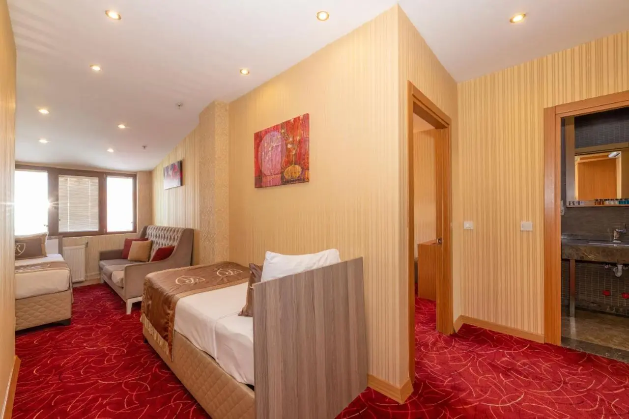 Regno Hotel