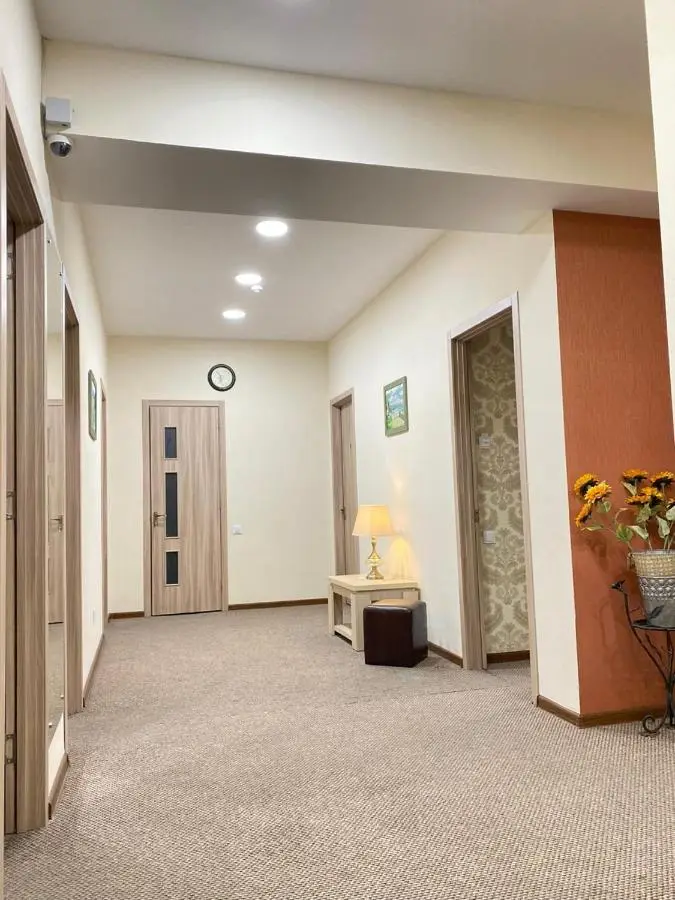 5 Rooms near 300 Aragveli metro station