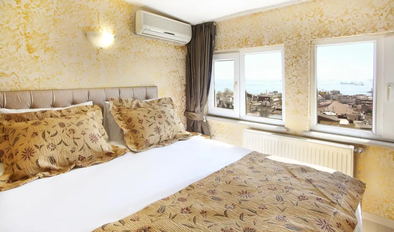 Theodian Hotel