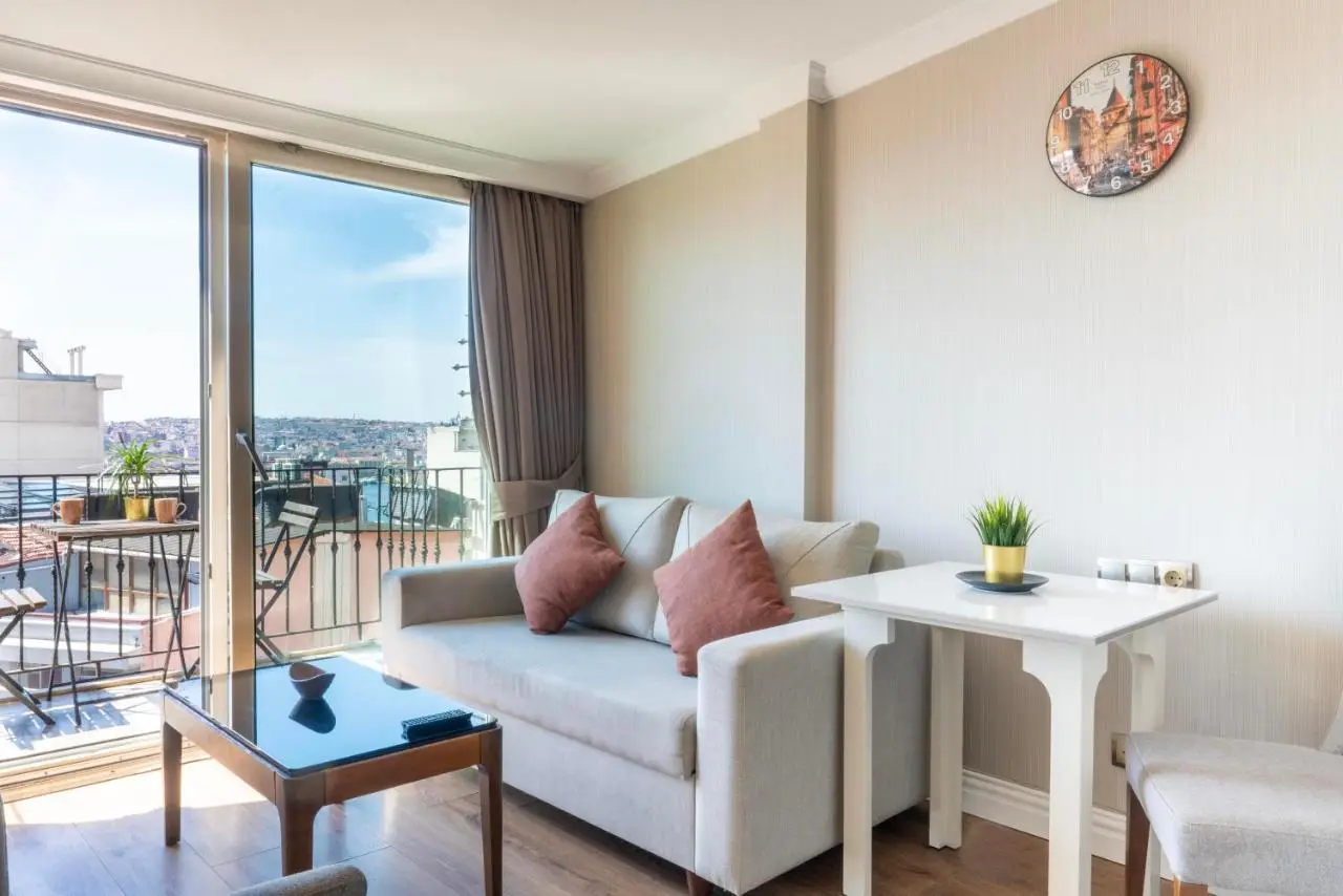 6 Apartment Galata