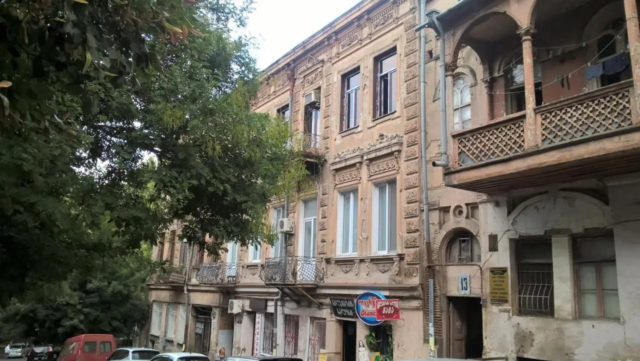 Silk House