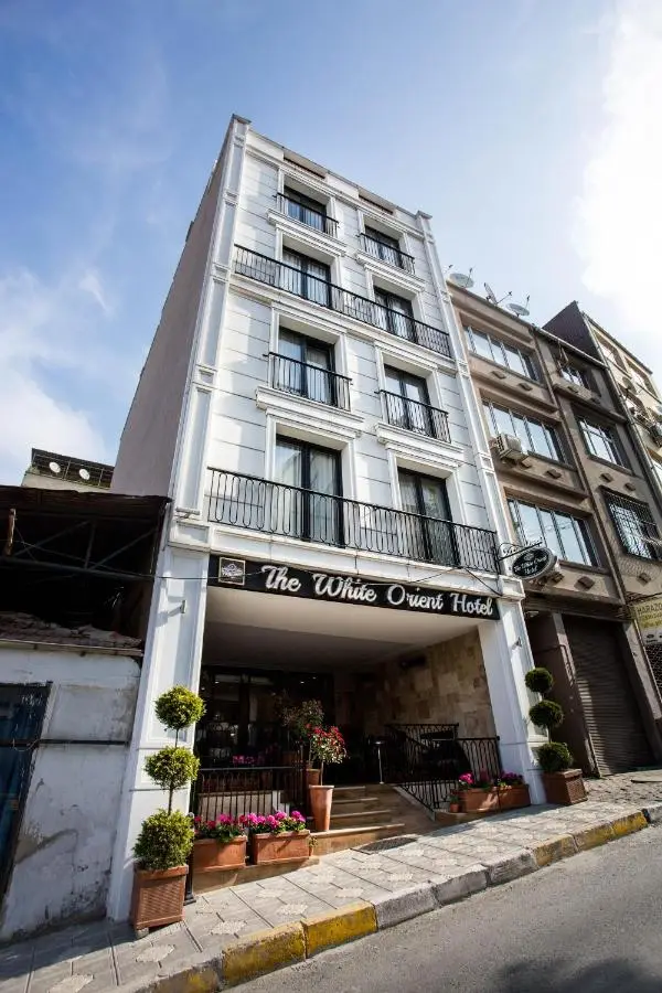 The White Orient Hotel