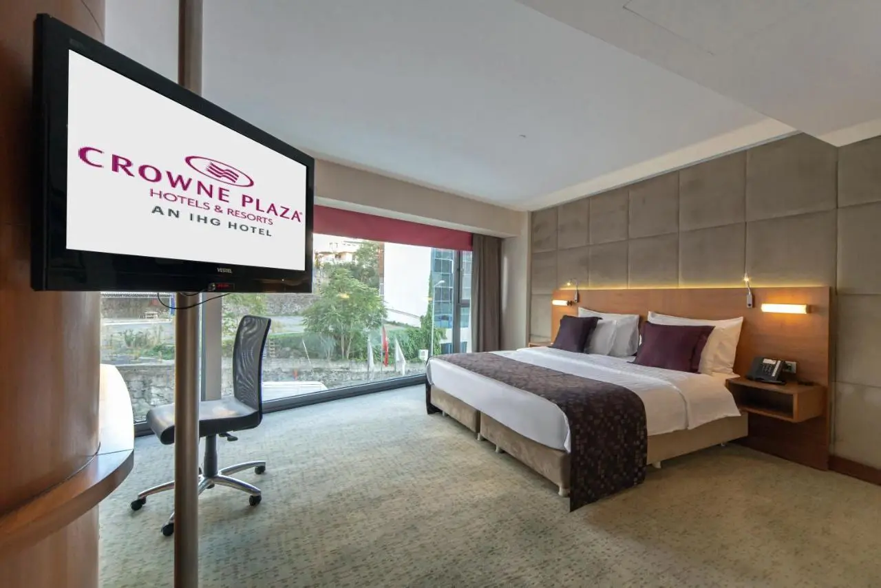 Crowne Plaza Istanbul Harbiye by IHG