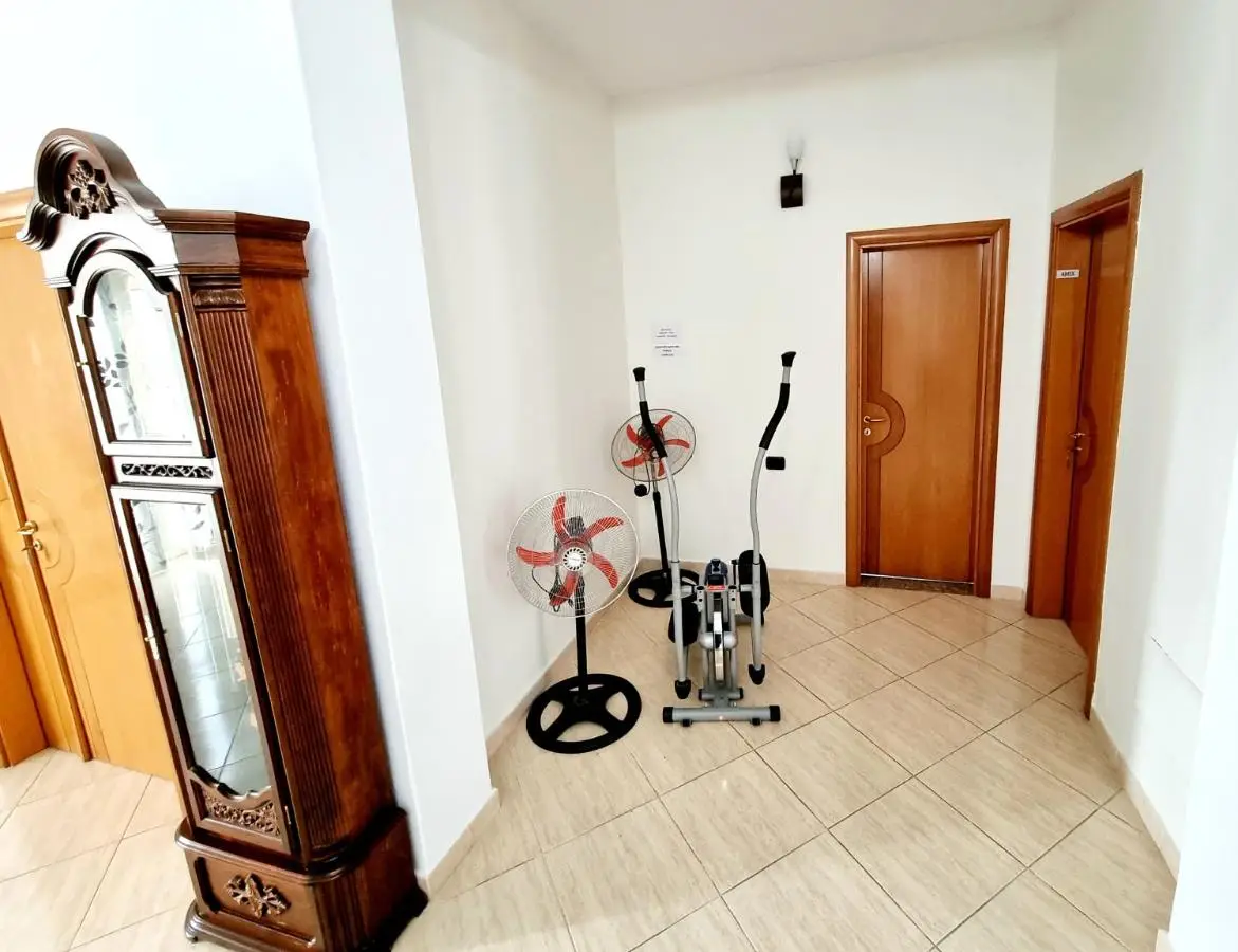 Luckyshine hostel