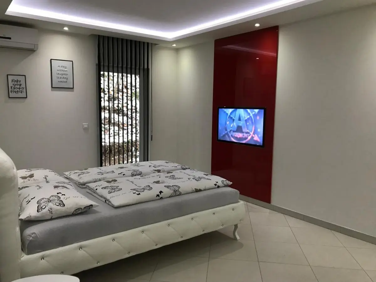 Apartment Ajla
