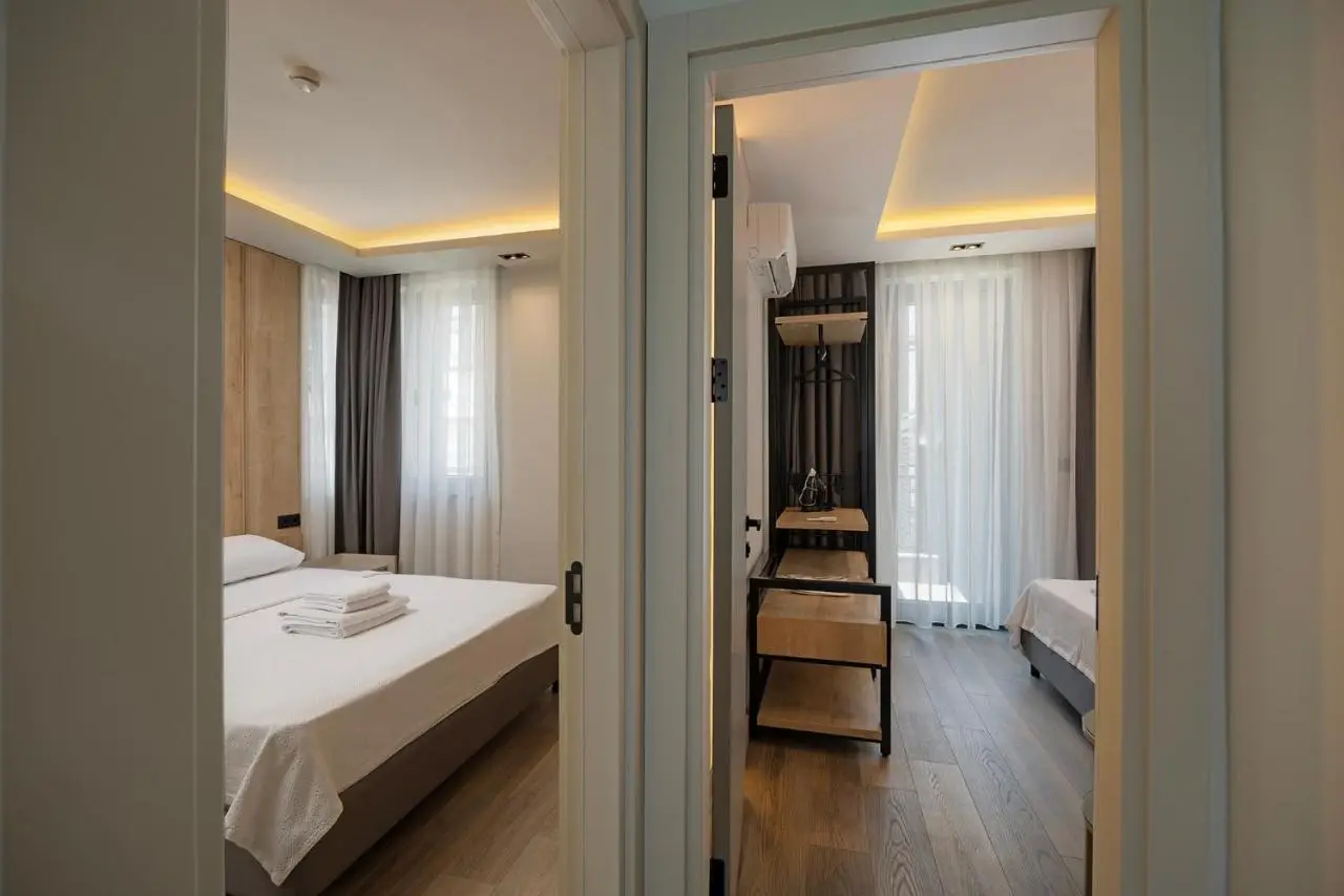 The Room Hotel & Apartments