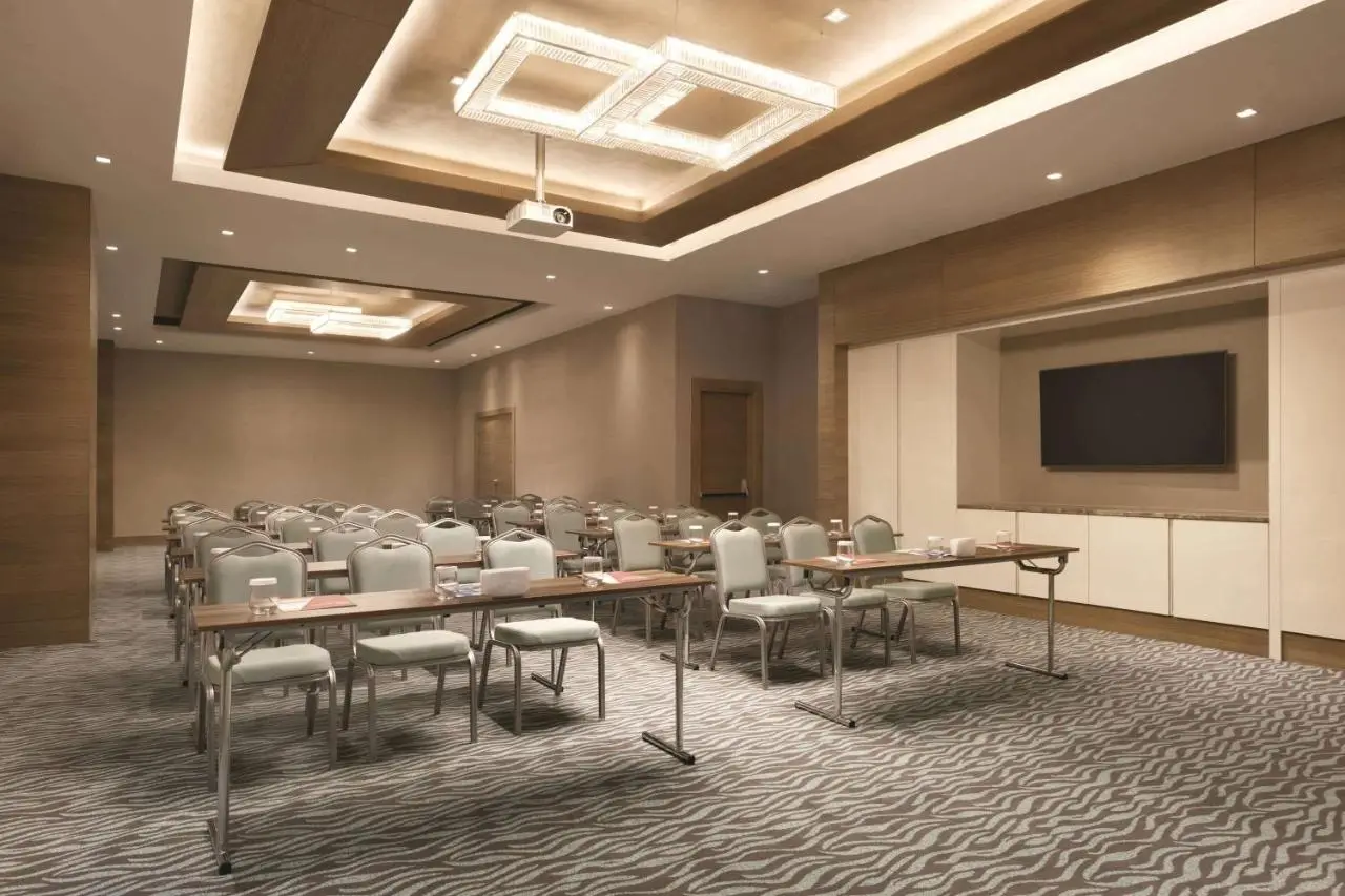 TRYP by Wyndham Istanbul Basın Ekspres