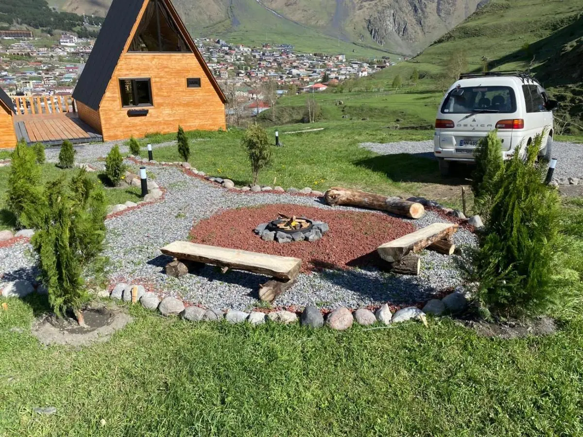Little Wood House Gergeti