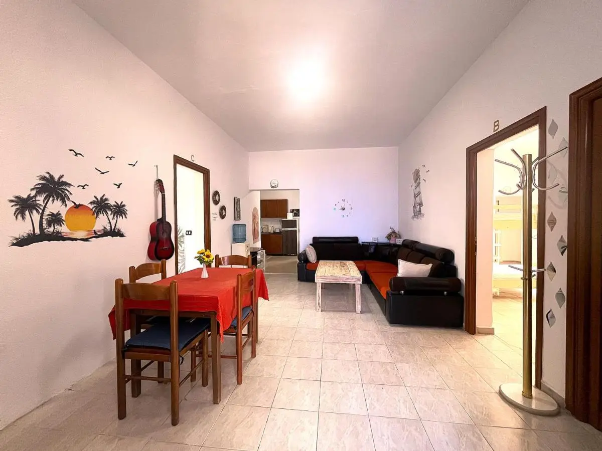 Old Beach Vlora Hostel