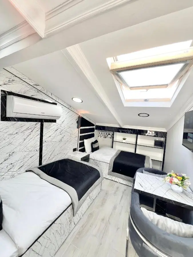 Taksim Larissa hotel suites