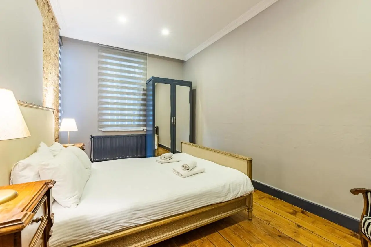 Ganbaru Tours - Flats in Galata