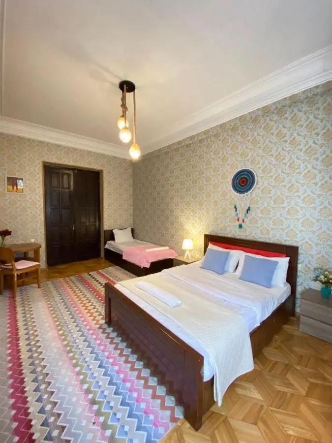 Check Inn Tbilisi