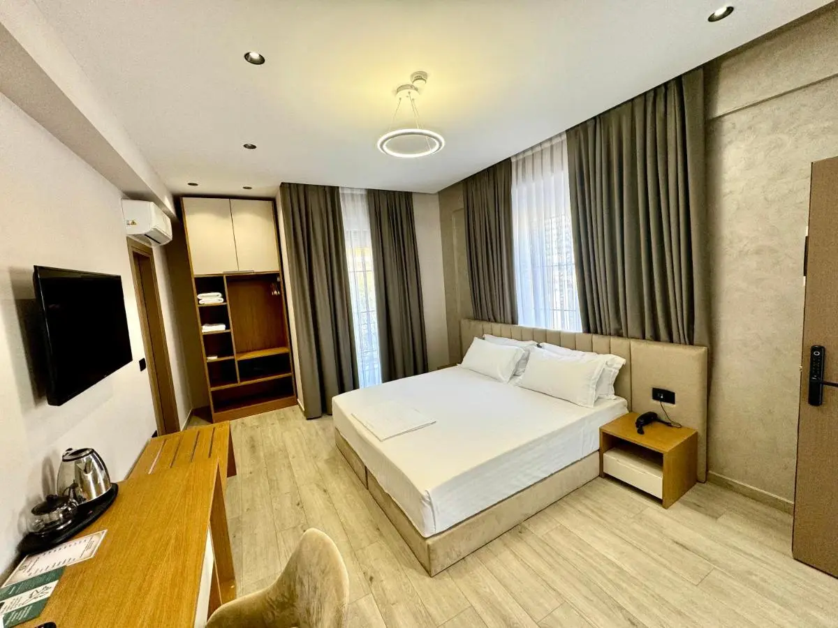 Resiidence Inn Hotel Tirana