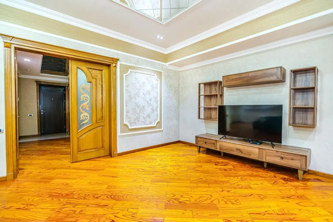 4 Bedroom Luxury Apartment on BAKU