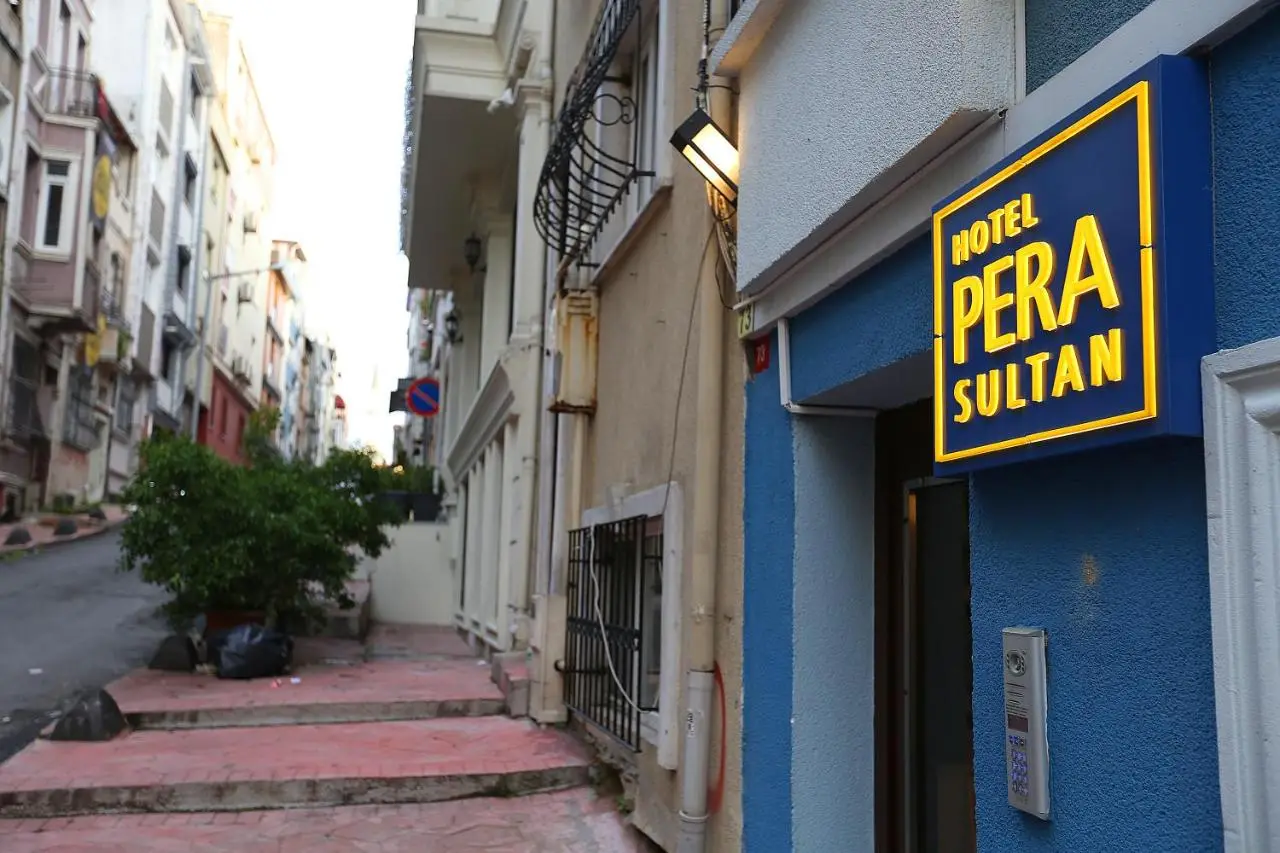 Pera Sultan Suit