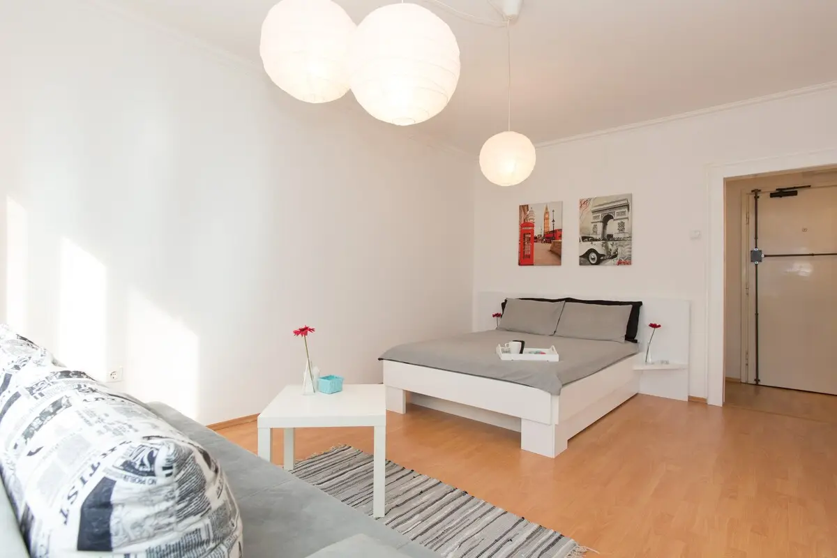 Your sunny stay in central Sarajevo