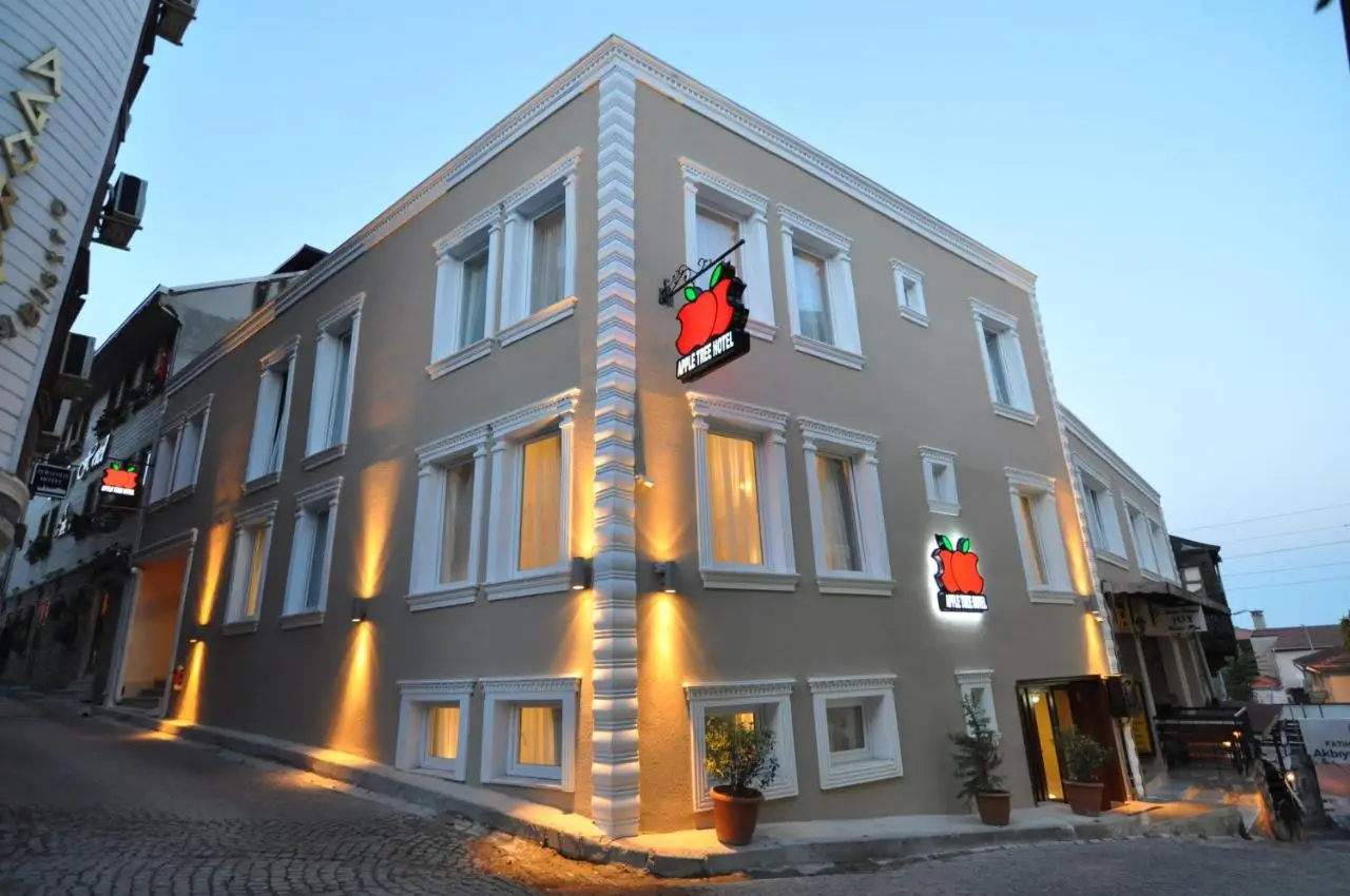 Apple Tree Hotel