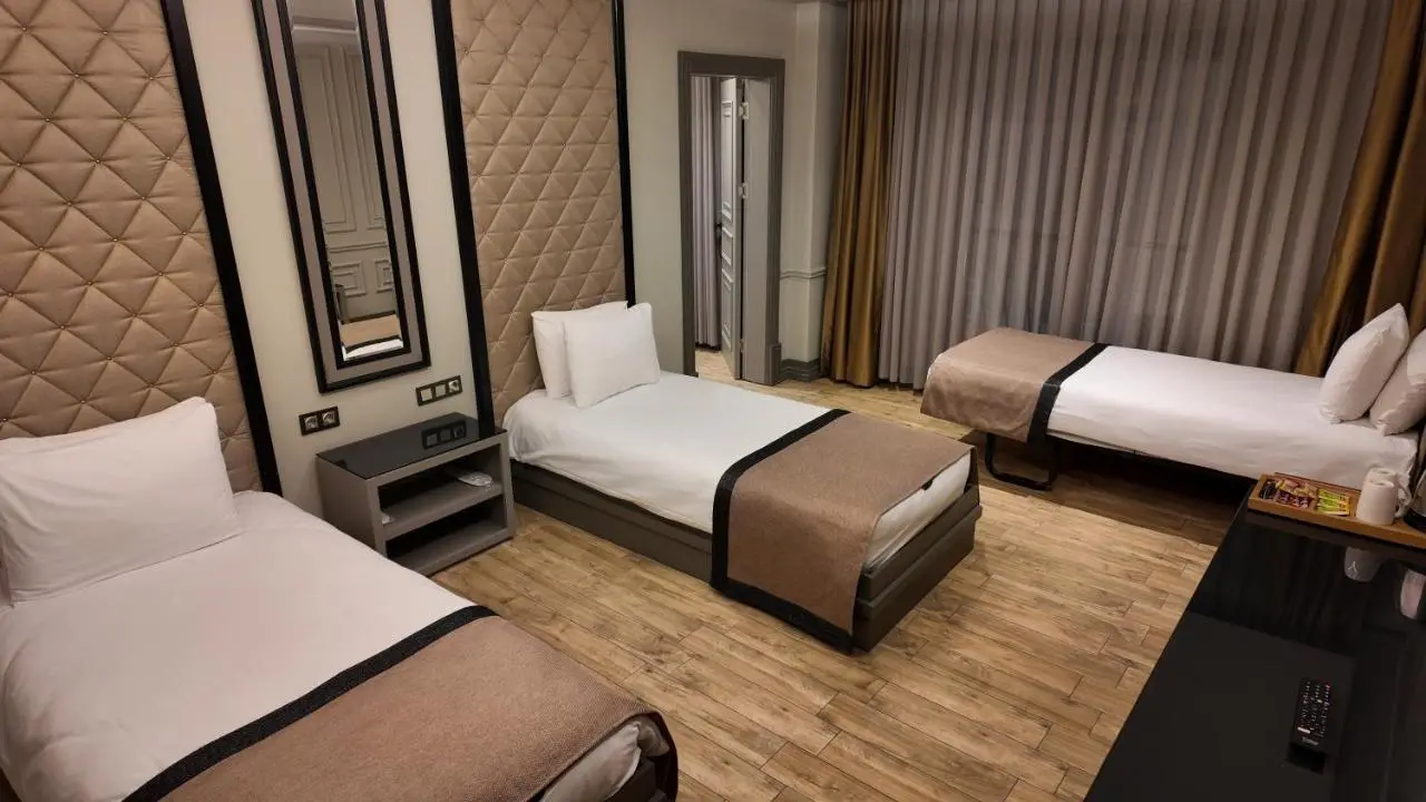 Lala Grand Hotel